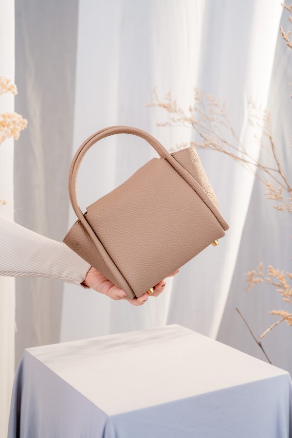 Nude Brown